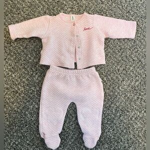 Baby girl pink outfit (0-3 months)